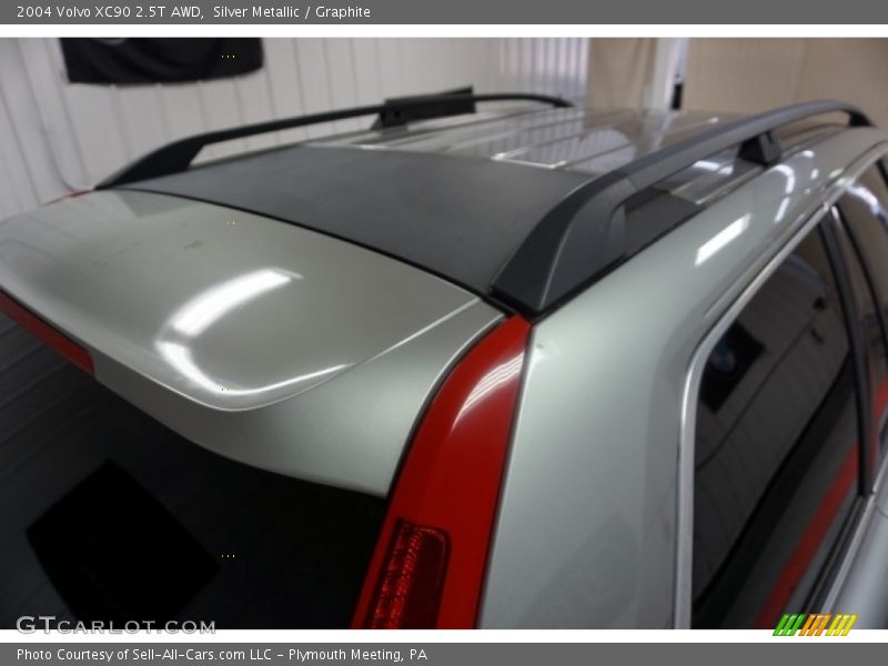 Silver Metallic / Graphite 2004 Volvo XC90 2.5T AWD