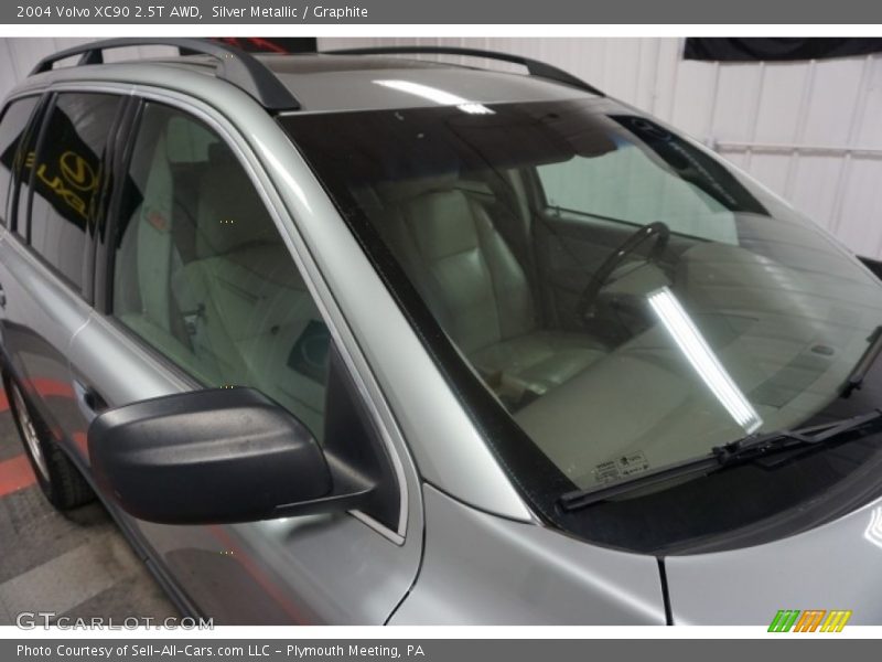 Silver Metallic / Graphite 2004 Volvo XC90 2.5T AWD
