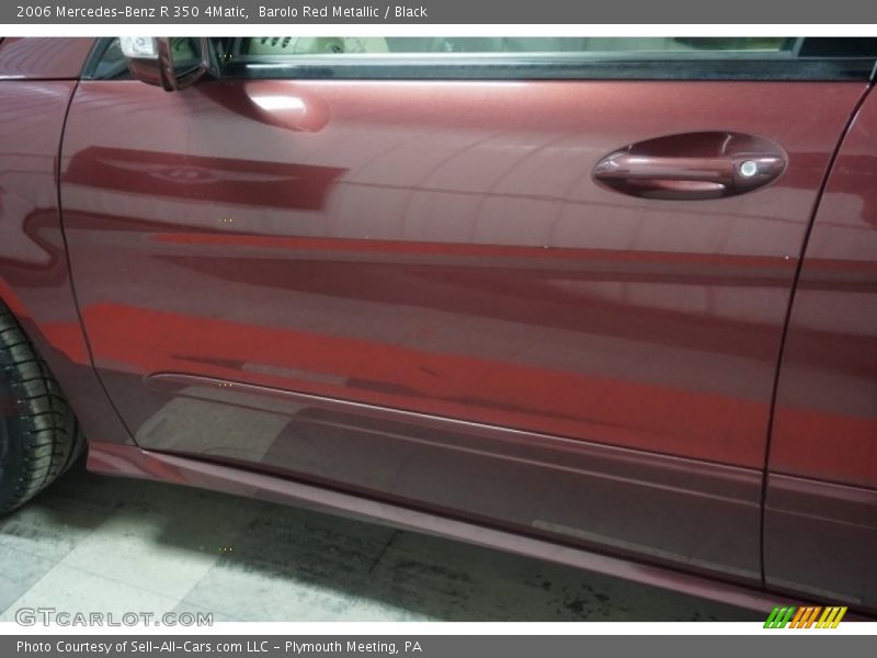 Barolo Red Metallic / Black 2006 Mercedes-Benz R 350 4Matic