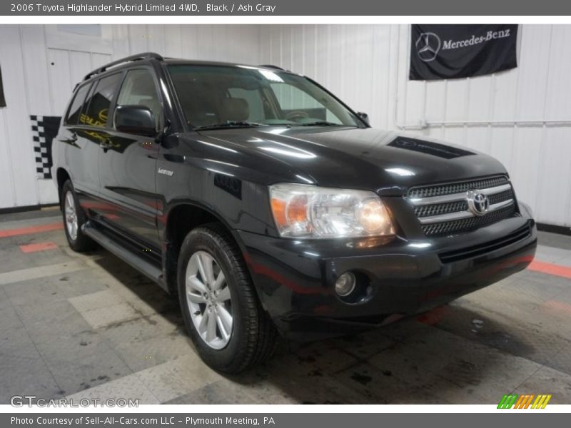 Black / Ash Gray 2006 Toyota Highlander Hybrid Limited 4WD