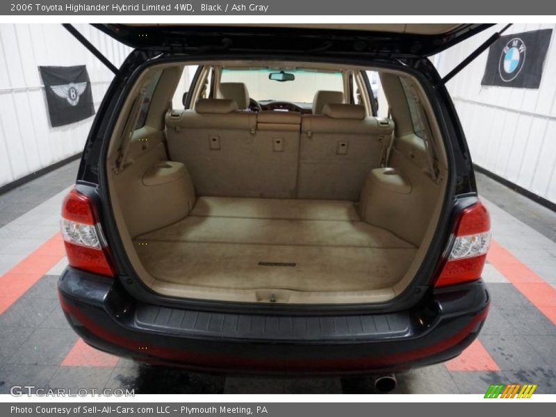Black / Ash Gray 2006 Toyota Highlander Hybrid Limited 4WD