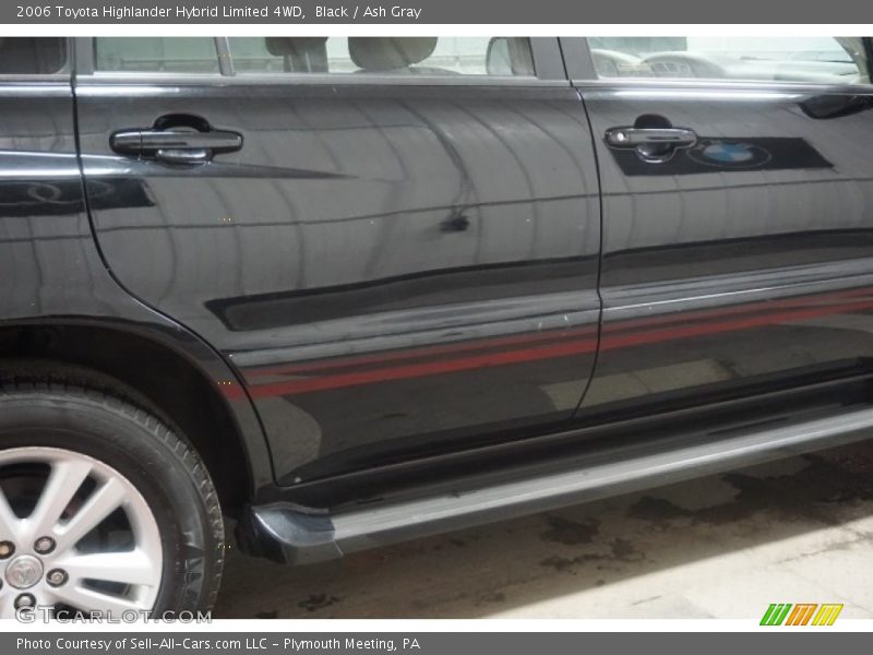 Black / Ash Gray 2006 Toyota Highlander Hybrid Limited 4WD