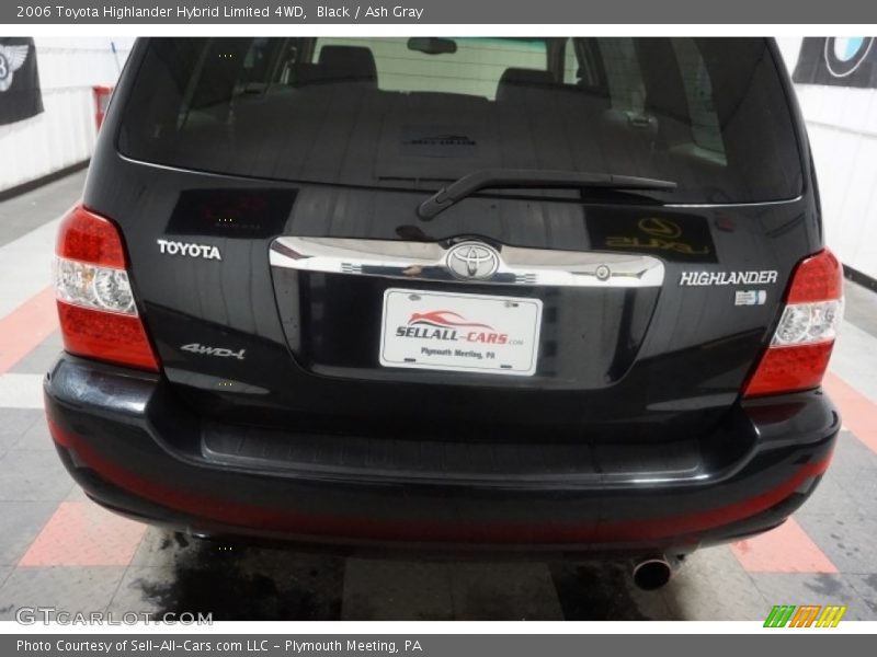 Black / Ash Gray 2006 Toyota Highlander Hybrid Limited 4WD
