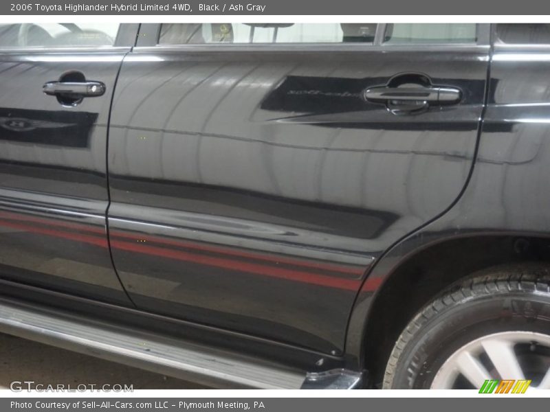 Black / Ash Gray 2006 Toyota Highlander Hybrid Limited 4WD