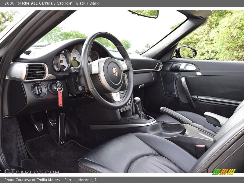 Front Seat of 2006 911 Carrera S Cabriolet