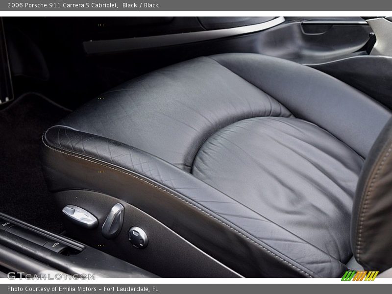 Front Seat of 2006 911 Carrera S Cabriolet