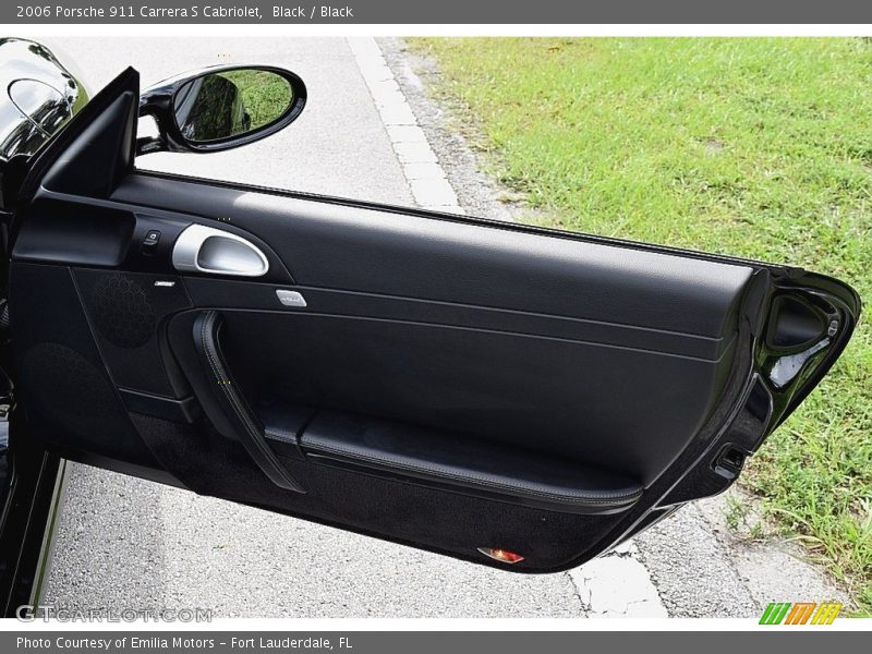 Door Panel of 2006 911 Carrera S Cabriolet
