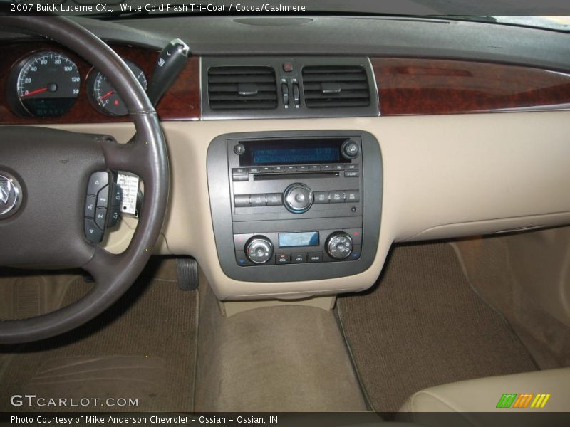 White Gold Flash Tri-Coat / Cocoa/Cashmere 2007 Buick Lucerne CXL