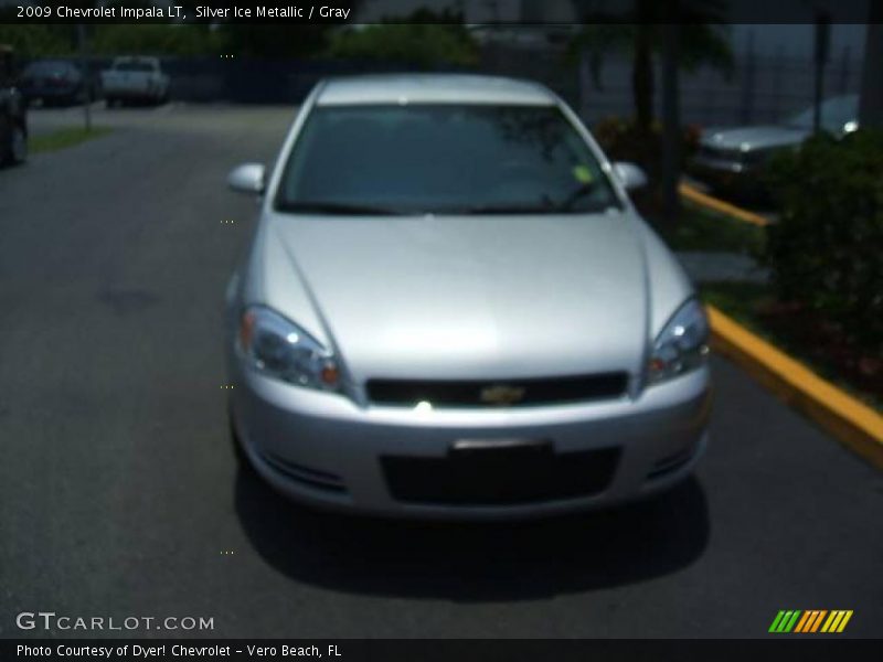 Silver Ice Metallic / Gray 2009 Chevrolet Impala LT