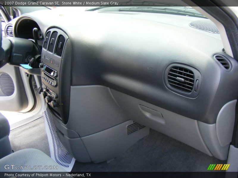 Stone White / Medium Slate Gray 2007 Dodge Grand Caravan SE