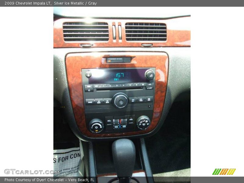 Silver Ice Metallic / Gray 2009 Chevrolet Impala LT