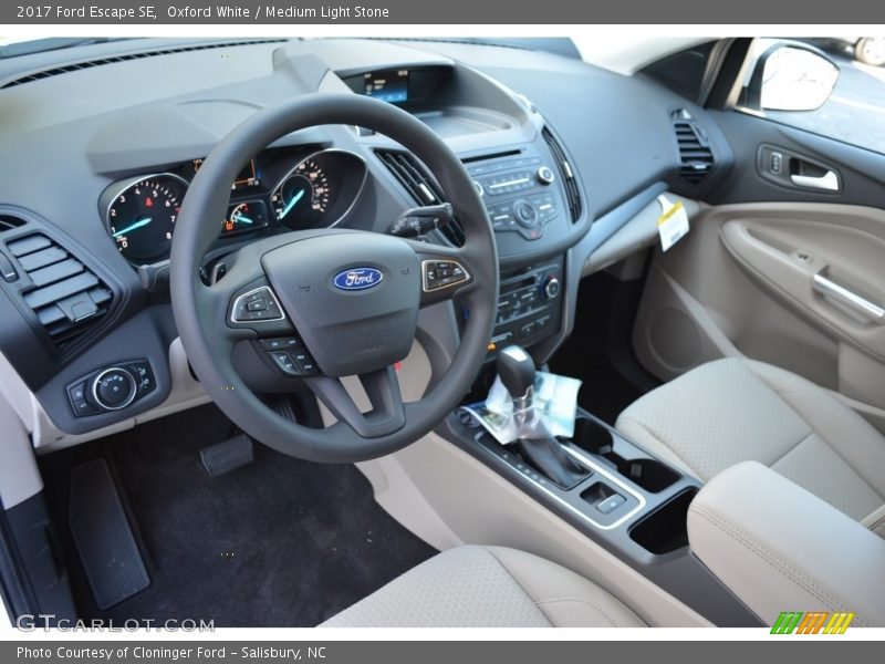 Oxford White / Medium Light Stone 2017 Ford Escape SE