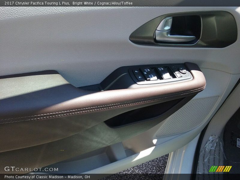 Bright White / Cognac/Alloy/Toffee 2017 Chrysler Pacifica Touring L Plus