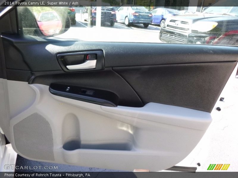Super White / Ash 2014 Toyota Camry LE