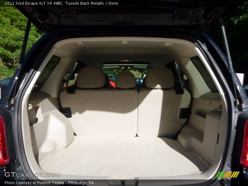 Tuxedo Black Metallic / Stone 2011 Ford Escape XLT V6 4WD