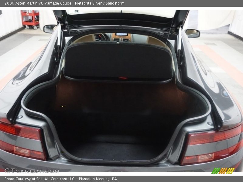 Meteorite Silver / Sandstorm 2006 Aston Martin V8 Vantage Coupe