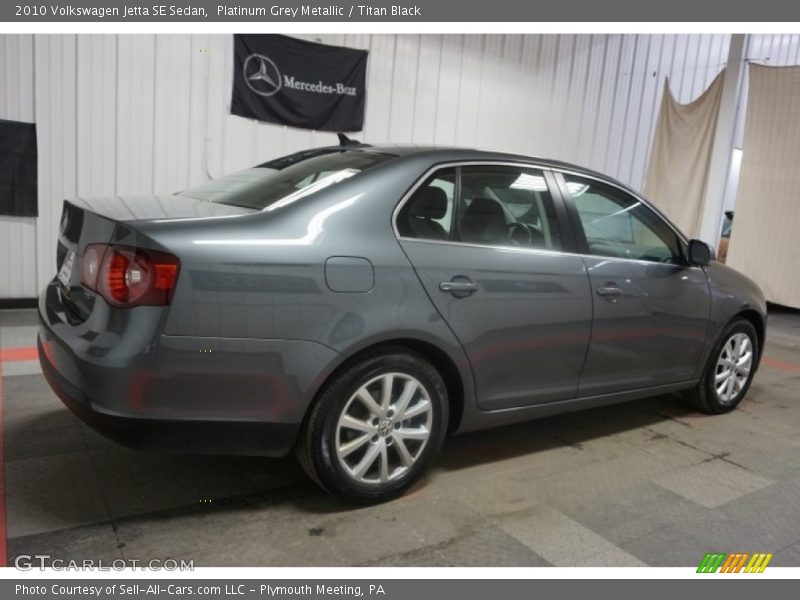 Platinum Grey Metallic / Titan Black 2010 Volkswagen Jetta SE Sedan