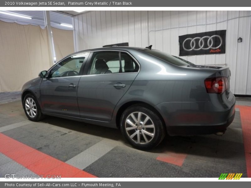 Platinum Grey Metallic / Titan Black 2010 Volkswagen Jetta SE Sedan