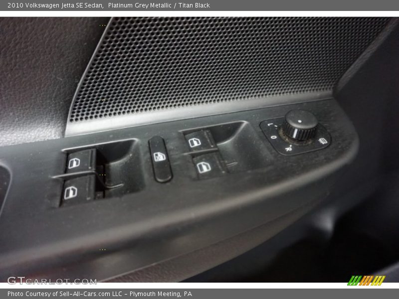 Platinum Grey Metallic / Titan Black 2010 Volkswagen Jetta SE Sedan