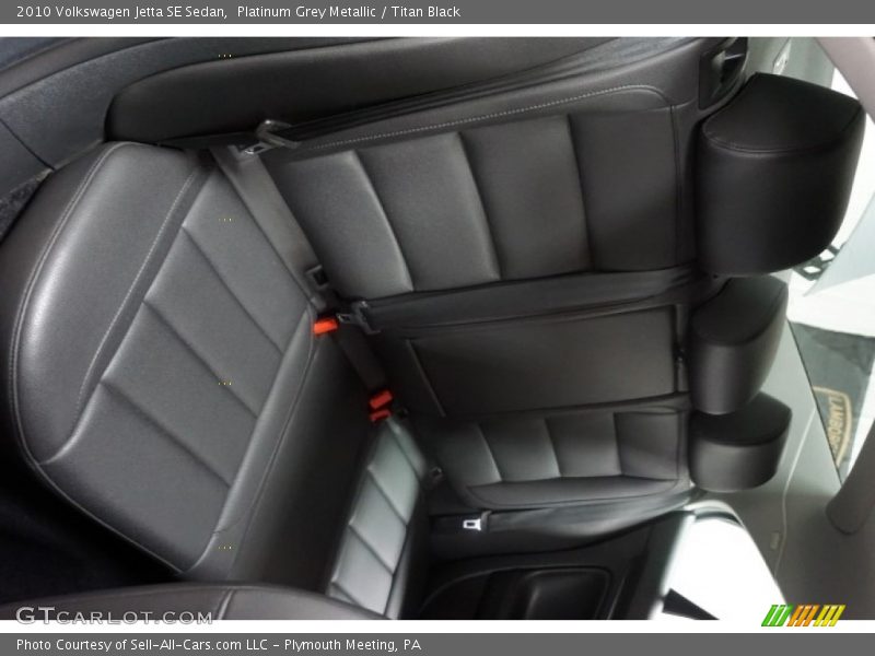 Platinum Grey Metallic / Titan Black 2010 Volkswagen Jetta SE Sedan