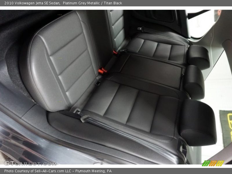 Platinum Grey Metallic / Titan Black 2010 Volkswagen Jetta SE Sedan