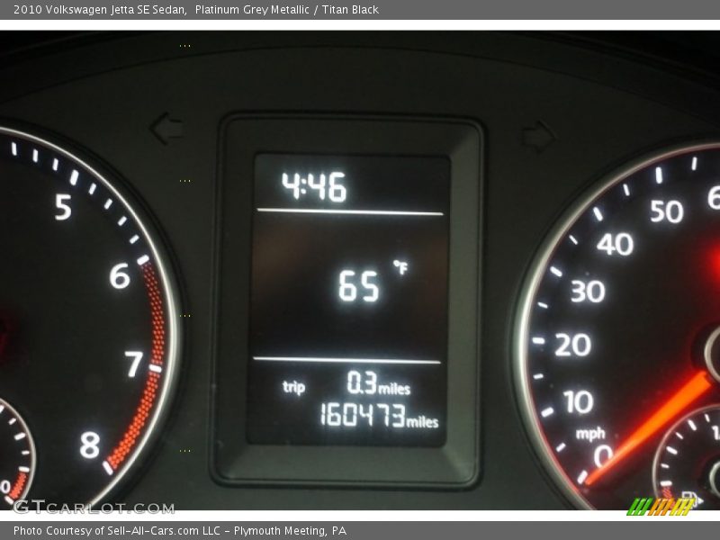 Platinum Grey Metallic / Titan Black 2010 Volkswagen Jetta SE Sedan