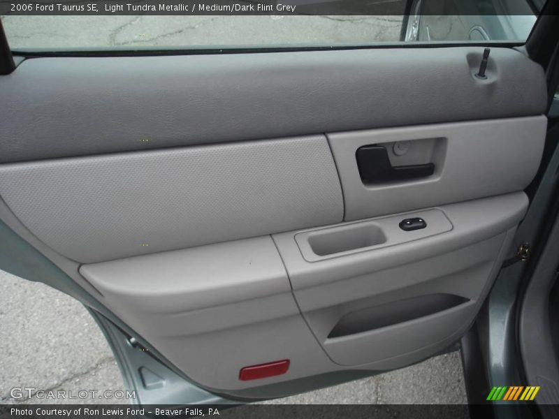 Light Tundra Metallic / Medium/Dark Flint Grey 2006 Ford Taurus SE