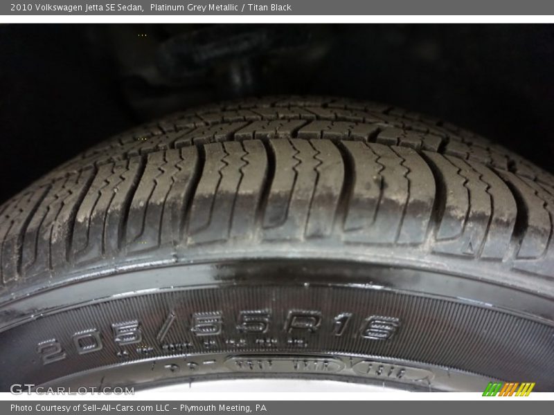 Platinum Grey Metallic / Titan Black 2010 Volkswagen Jetta SE Sedan