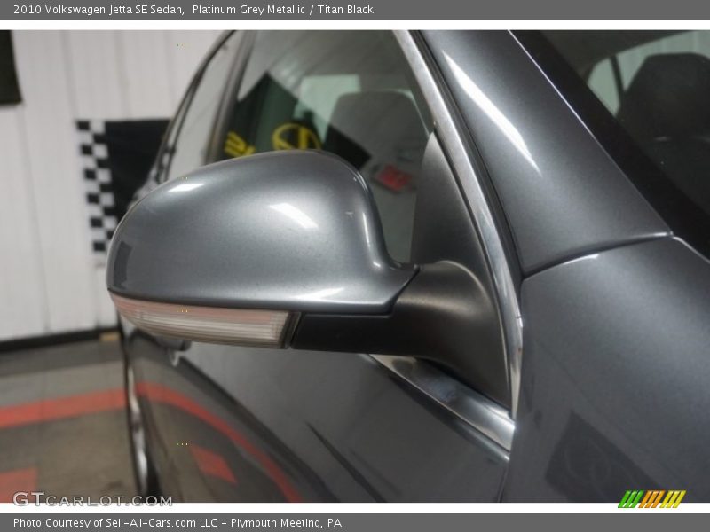 Platinum Grey Metallic / Titan Black 2010 Volkswagen Jetta SE Sedan