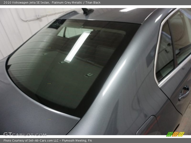Platinum Grey Metallic / Titan Black 2010 Volkswagen Jetta SE Sedan
