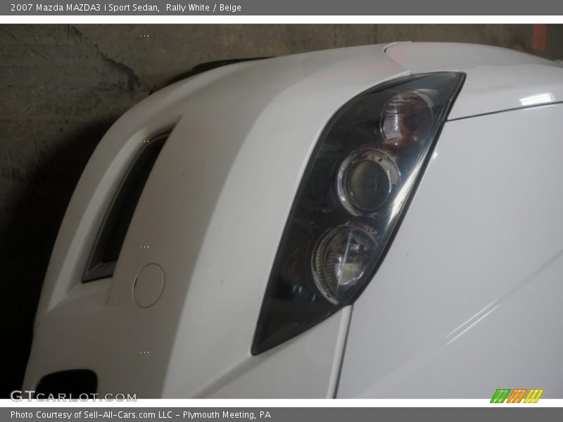 Rally White / Beige 2007 Mazda MAZDA3 i Sport Sedan