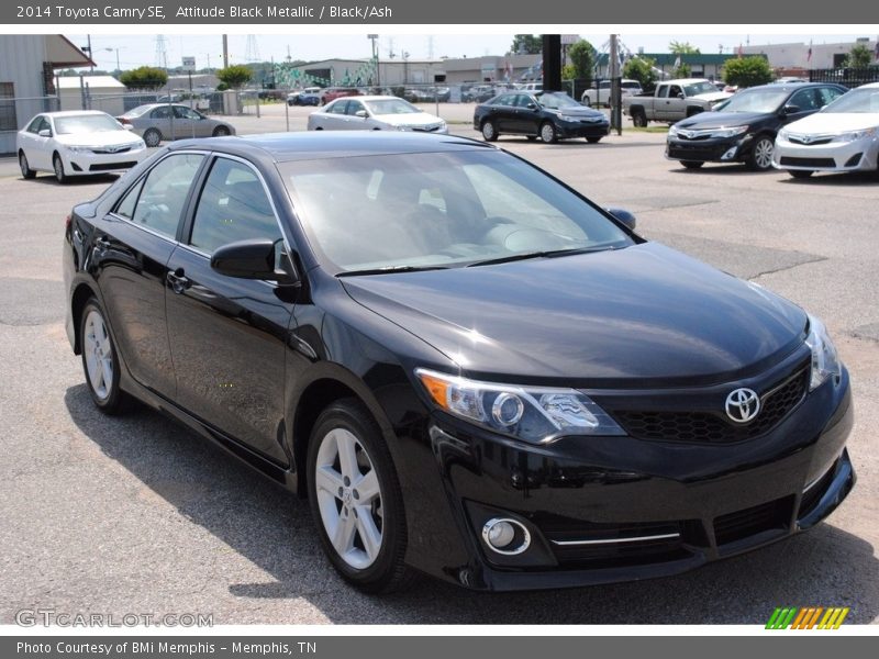 Attitude Black Metallic / Black/Ash 2014 Toyota Camry SE