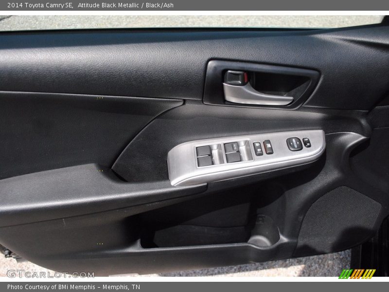Attitude Black Metallic / Black/Ash 2014 Toyota Camry SE