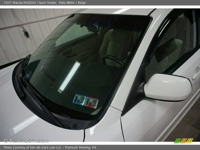Rally White / Beige 2007 Mazda MAZDA3 i Sport Sedan