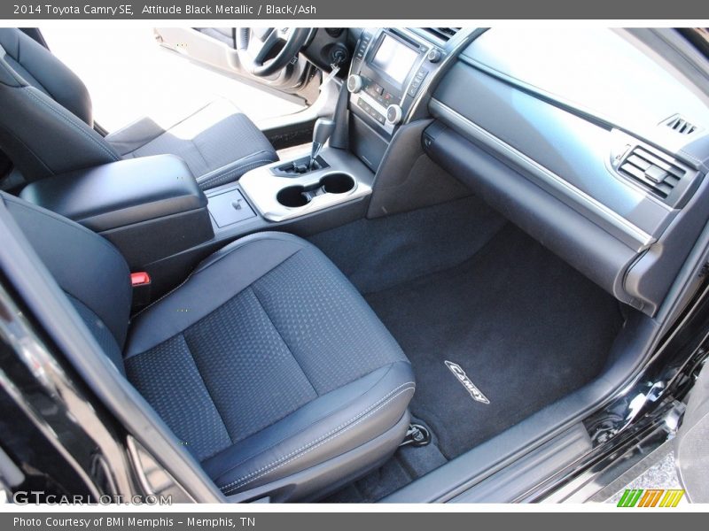 Attitude Black Metallic / Black/Ash 2014 Toyota Camry SE