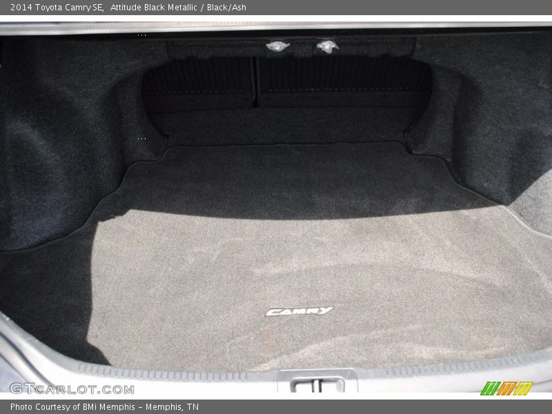 Attitude Black Metallic / Black/Ash 2014 Toyota Camry SE