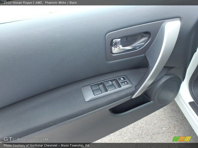 Phantom White / Black 2010 Nissan Rogue S AWD