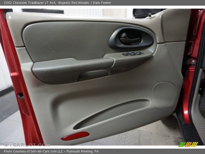 Majestic Red Metallic / Dark Pewter 2002 Chevrolet TrailBlazer LT 4x4