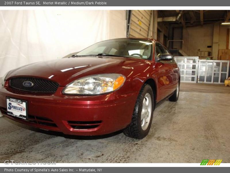 Merlot Metallic / Medium/Dark Pebble 2007 Ford Taurus SE