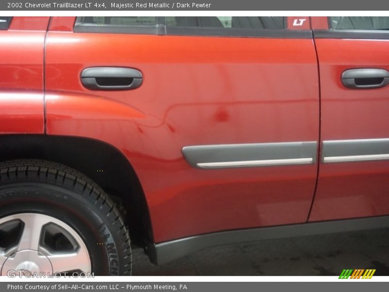 Majestic Red Metallic / Dark Pewter 2002 Chevrolet TrailBlazer LT 4x4