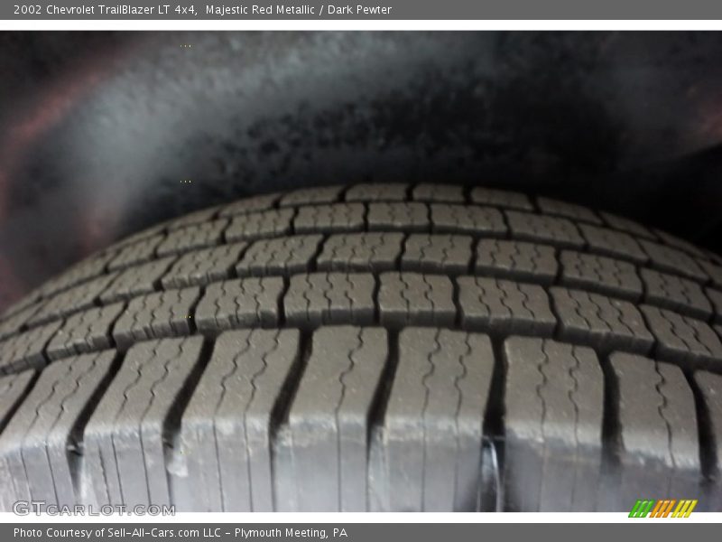 Majestic Red Metallic / Dark Pewter 2002 Chevrolet TrailBlazer LT 4x4