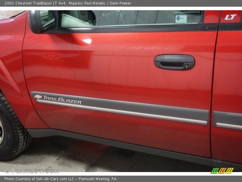 Majestic Red Metallic / Dark Pewter 2002 Chevrolet TrailBlazer LT 4x4