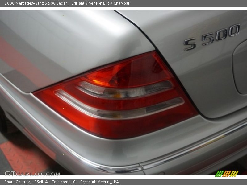 Brilliant Silver Metallic / Charcoal 2000 Mercedes-Benz S 500 Sedan