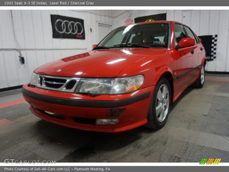 Laser Red / Charcoal Gray 2002 Saab 9-3 SE Sedan