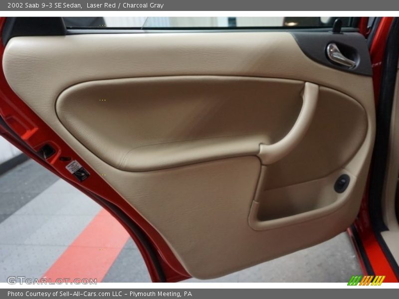 Laser Red / Charcoal Gray 2002 Saab 9-3 SE Sedan