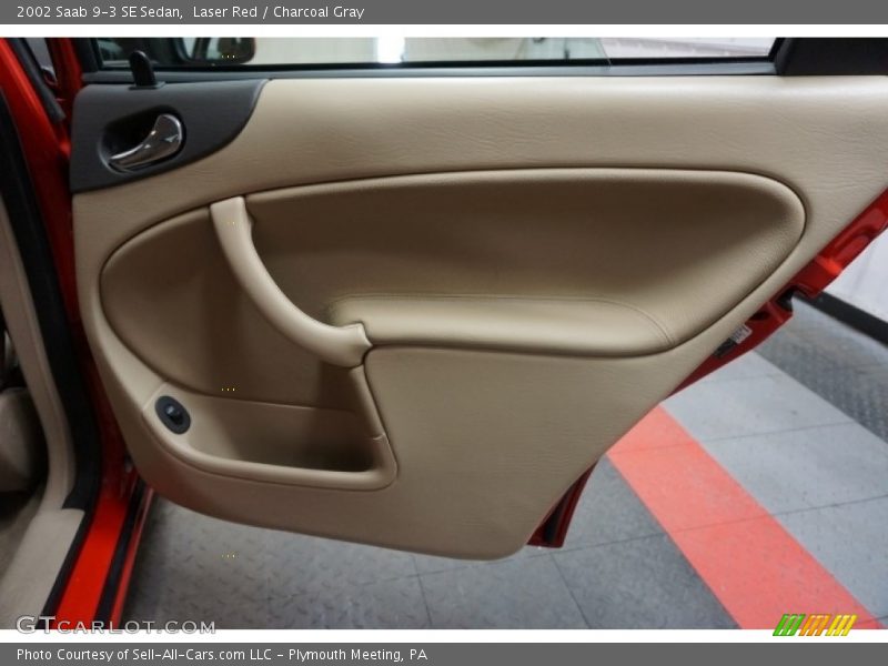Laser Red / Charcoal Gray 2002 Saab 9-3 SE Sedan
