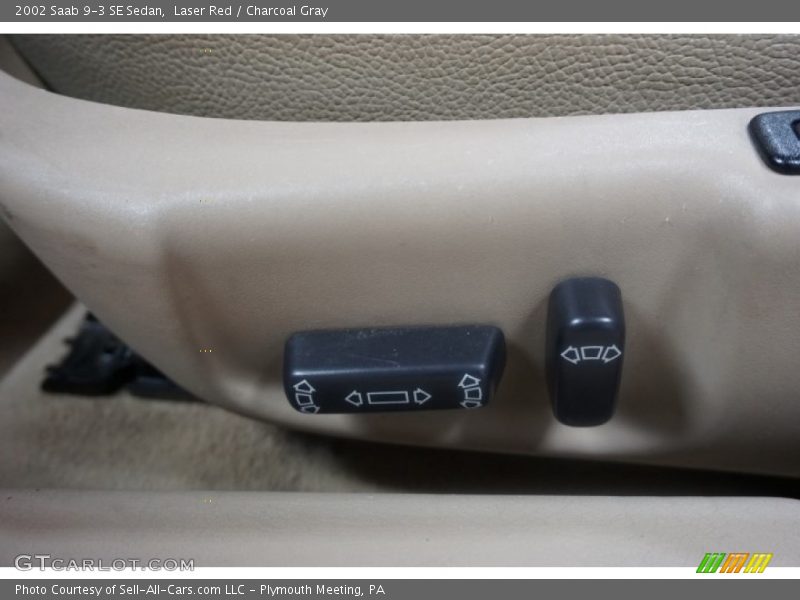 Laser Red / Charcoal Gray 2002 Saab 9-3 SE Sedan