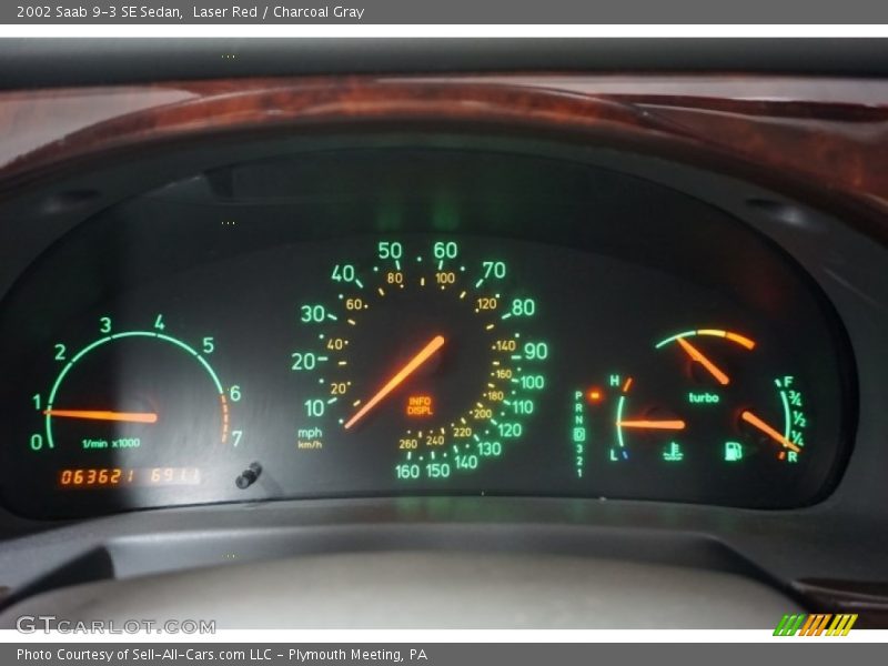 Laser Red / Charcoal Gray 2002 Saab 9-3 SE Sedan