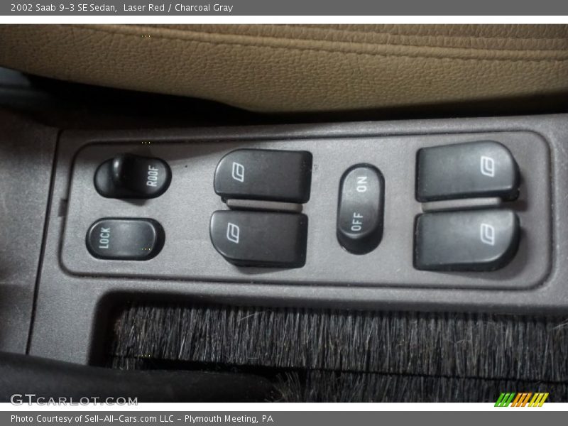 Laser Red / Charcoal Gray 2002 Saab 9-3 SE Sedan