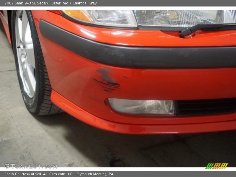 Laser Red / Charcoal Gray 2002 Saab 9-3 SE Sedan